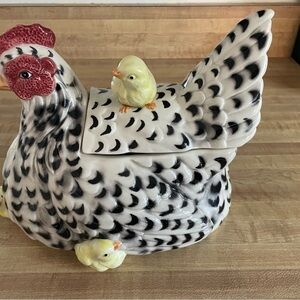 Vintage Fitz & Floyd Hen & Baby Chicks Cookie Jar